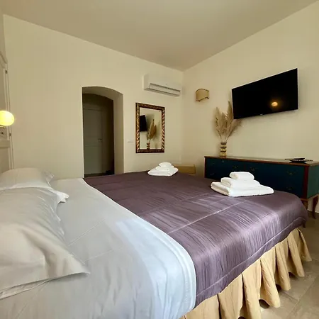 L'angolo Dei Mori - Badessa Apartman