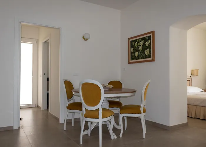 L'angolo Dei Mori - Badessa Apartman *